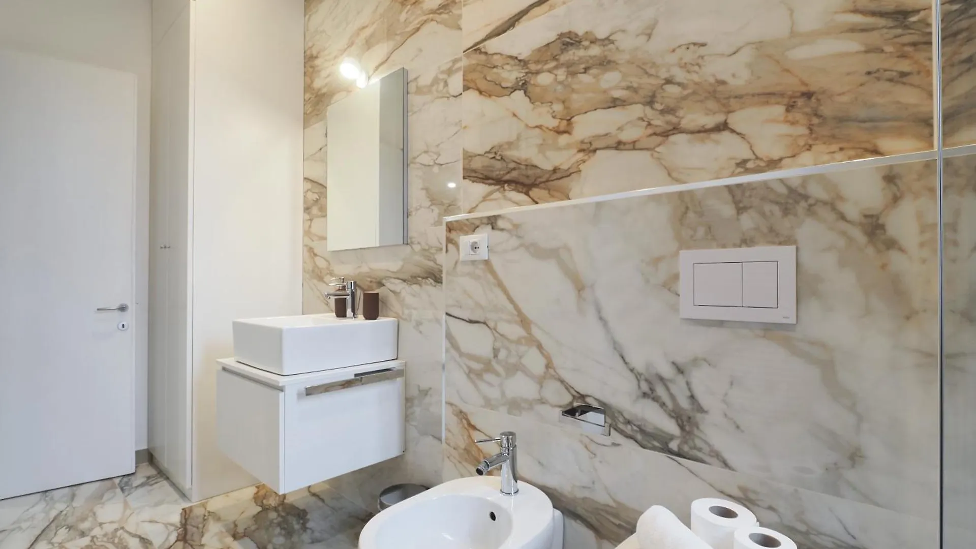 Primopiano - Jenner B Apartamento Milão