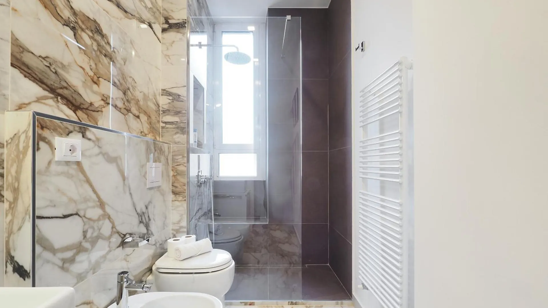 Apartament Primopiano - Jenner B Mediolan