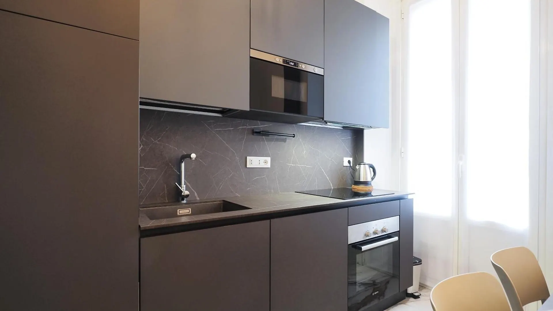 Apartament Primopiano - Jenner B Mediolan